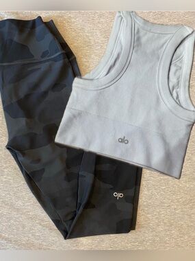 ALO Yoga Set White Top & Camo High-Waist Leggings